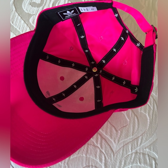 NWOT Adidas Women’s Nylon Bright Pink Hat - Picture 3 of 4